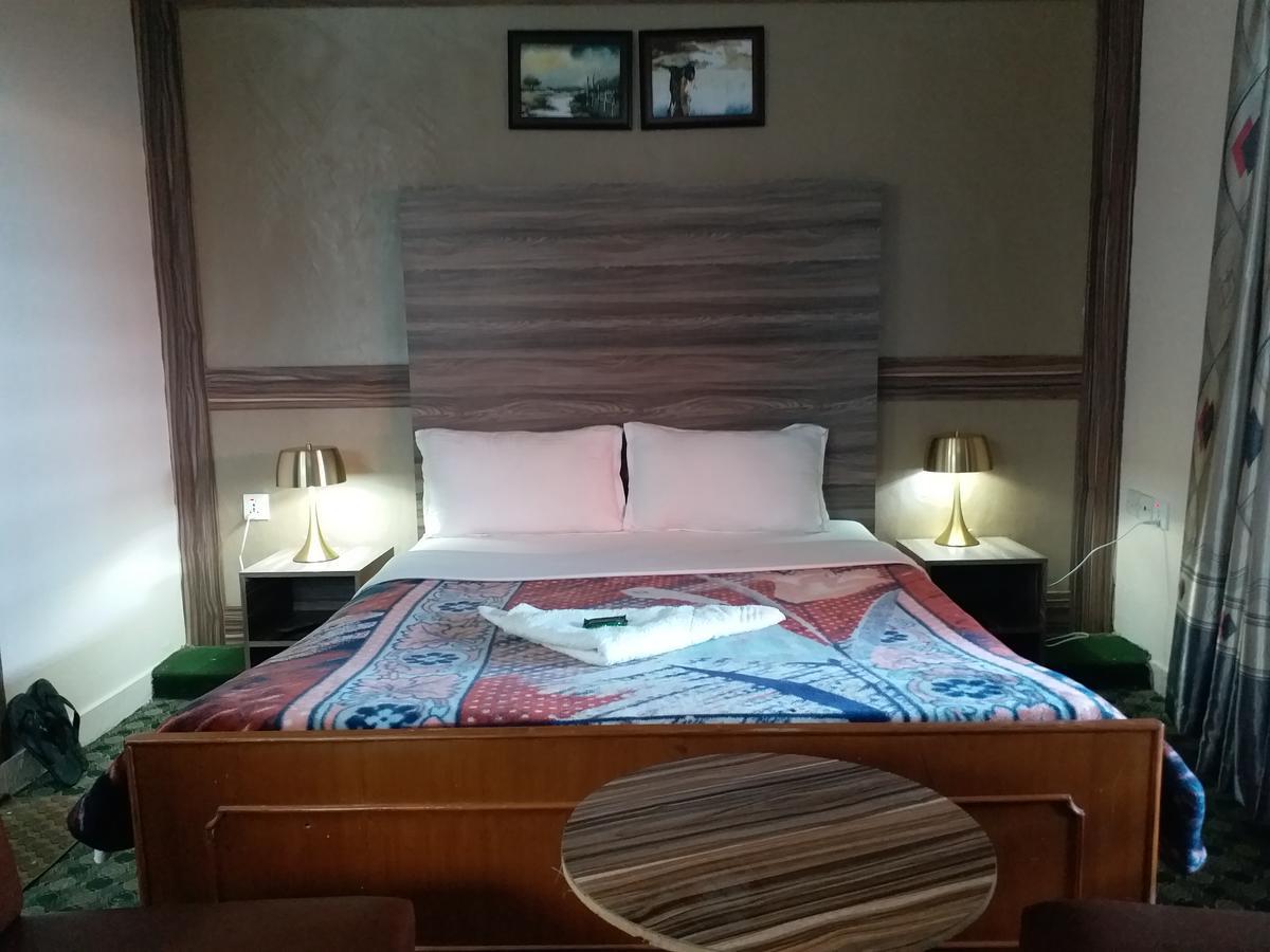 Hotel Marigold Покхара Екстер'єр фото