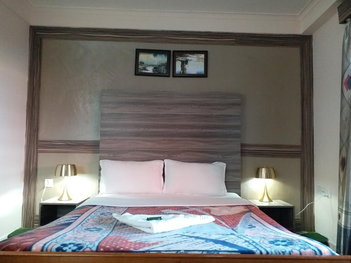 Hotel Marigold Покхара Екстер'єр фото