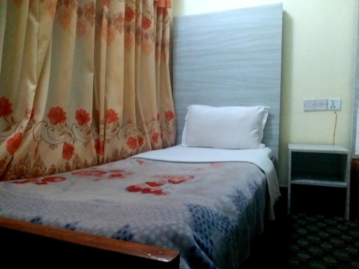 Hotel Marigold Покхара Екстер'єр фото